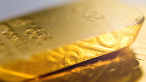 A Shaky U.S. Dollar Boosts Gold’s Role as an Alternative Reserve Asset